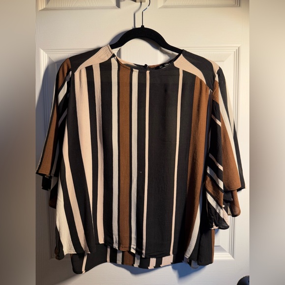 Zara Striped Short Sleeve Chiffon Blouse W/Flutter Sleeve (Brown Vertical Strip) - Picture 3 of 6